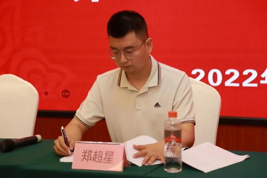 郑超星：墨韵藏风骨，笔端见春秋